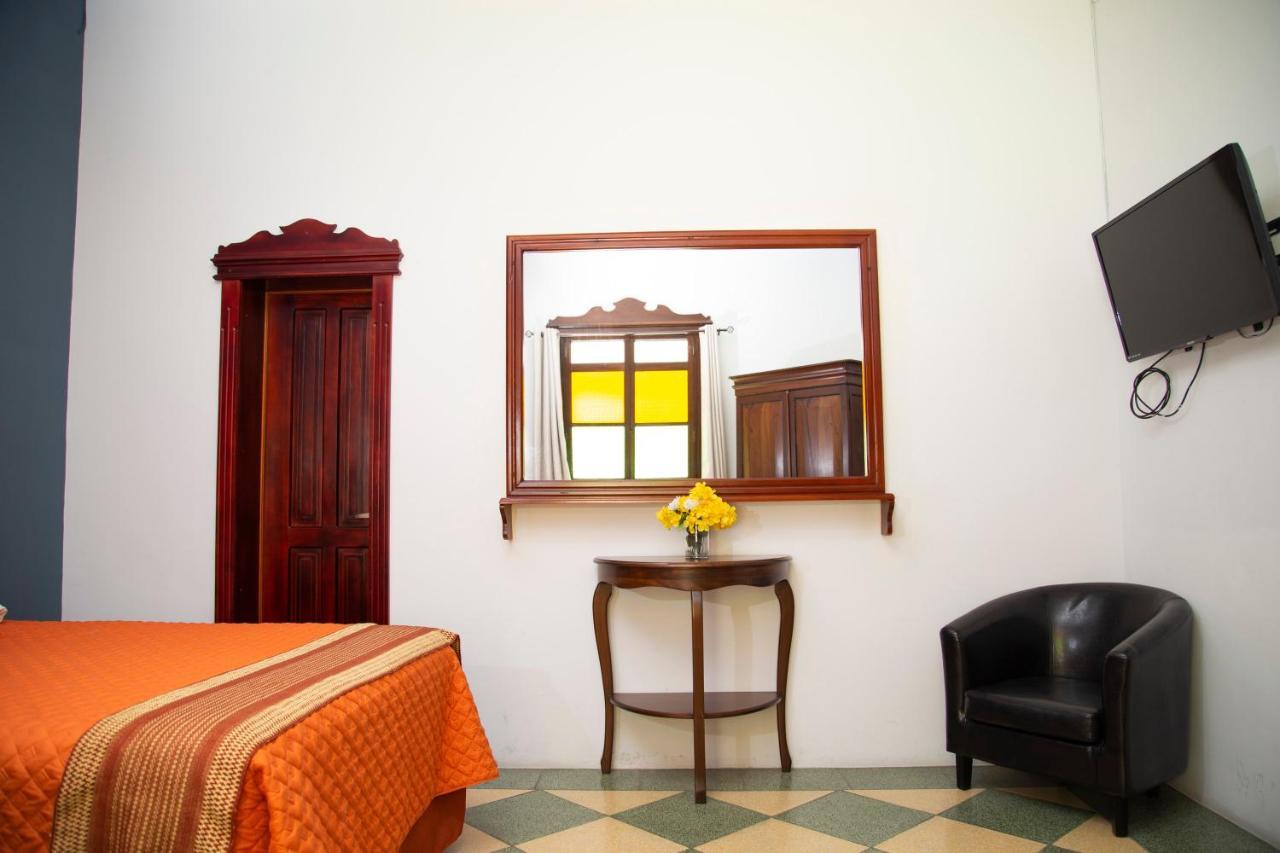 Hotel Casa Salome Guatemala City Bagian luar foto