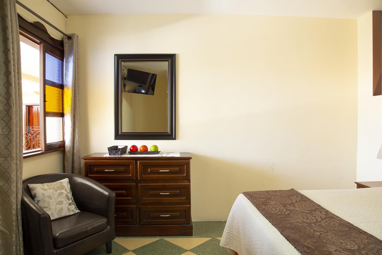 Hotel Casa Salome Guatemala City Bagian luar foto